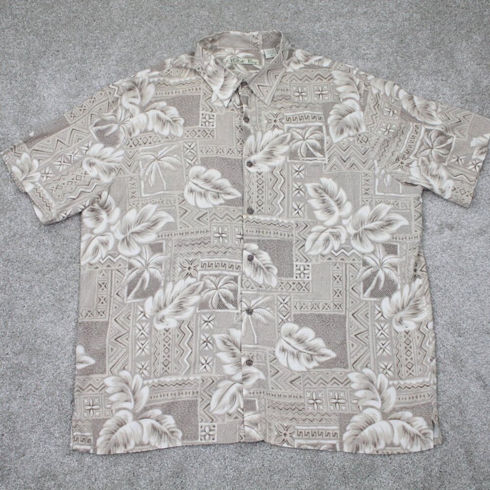 Batik Bay Hawaiian Shirt Mens XL Tan Floral Geometric‎ 100% Rayon S/S Button Up